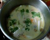 รูปขั้นตอนการทำที่ 4 ของ ต้มข่าปีกไก่น้ำพริกเผา