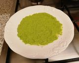 Foto del passaggio 4 della ricetta Salmone su letto verde