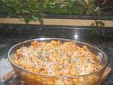 Pasta (tiburones) con atún y tomate