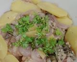 A picture of step 5 of Chicken with potatoes.