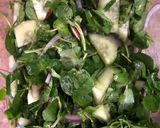 Foto del paso 3 de la receta: Mix ensalada (rúcula, pepino)