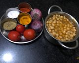 A picture of step 2 of White chana.