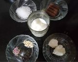 કીટકેટ વેનિલા સ્મૂધી (Kitkat Vanilla Smoothie Recipe In Gujarati) રેસીપી સ્ટેપ1ફોટો