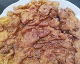 Foto langkah ke 3 dari resep Telur Dadar Kampung.
