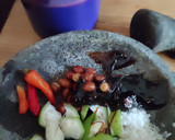 Foto langkah ke 2 dari resep Rujak Petis Madura.