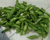 Foto langkah ke 1 dari resep Sayur Tahu Putih Buncis.