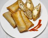 Foto langkah ke 5 dari resep Dimsum Goreng Keju Lumer / Lumpia Ayam Keju.
