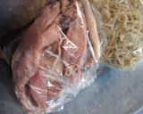 Foto langkah ke 1 dari resep Tumis Cumi Asin Bunga Brambang.