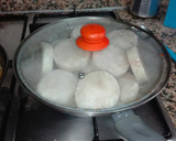 Foto del paso 3 de la receta: Medallones de merluza en salsa de pimientos rojos