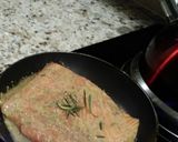 Foto del paso 3 de la receta: Salmón con salsa de alcaparra, limón y eneldo! Excelente para Semana Santa!