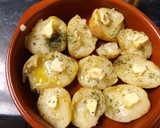 Foto del paso 2 de la receta: Patatas doradas con queso