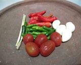 Foto langkah ke 3 dari resep Sambal sambel cumi asin.