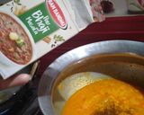 A picture of step 5 of Puri bhaji.