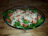 Bola de lomo de cerdo agridulce con ensalada
