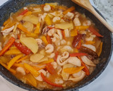 Foto del paso 5 de la receta: Sartén de chipirones, gambas y pimientos