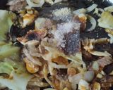Foto langkah ke 3 dari resep Tumis Kol Ayam Sehat untuk Hari Gizi.