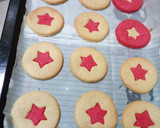 A picture of step 7 of Simple sugar cookies.