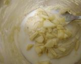 A picture of step 5 of Apple Cake.