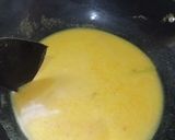 Foto langkah ke 2 dari resep Telur Masak Lemak Cili Api.
