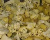 आलू गोभी सब्जी (aloo gobi sabji recipe in Hindi) रेसिपी चरण 1 फोटो