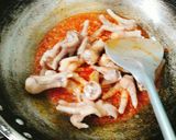 Hình bước làm 2 của món Chân gà rim sa tế