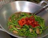 Foto langkah ke 2 dari resep Tumis Buncis Bakso.