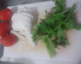 Foto del paso 2 de la receta: Bisteces de res entomatados con apio