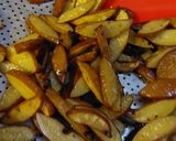 Foto langkah ke 2 dari resep Jengkol Bawang Tabia.