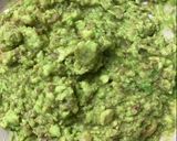 Foto del paso 3 de la receta: Pechugas rellenas de aguacate y gambas
