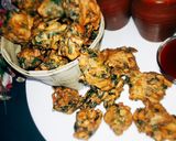 A picture of step 5 of Malabar spinach fritters.