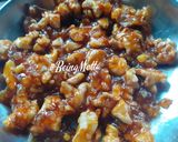A picture of step 4 of Caramelized Walnuts Kheer.