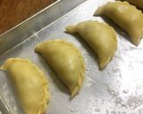 Gambar langkah 3 resipi Karipap Inti Ikan.