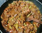 Foto del paso 5 de la receta: Carne "Murillo" en salsa