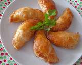 Foto del paso 3 de la receta: Empanadillas de hojaldre con pringá
