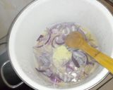 A picture of step 4 of Potatoe chicken soup.