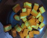 Foto langkah ke 2 dari resep Hamchoi (sawi asin) cah tahu kuning.