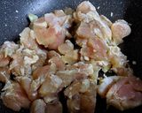 Foto langkah ke 3 dari resep Ayam teriyaki paprika.