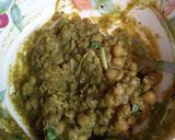 A picture of step 5 of Matra kulche.