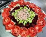 Une image de l'étape 13 de Salade de betteraves aux tomates, concombre, thon et feta.