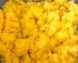 A picture of step 3 of Mogar Moong Dal Halwa.