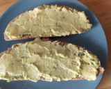 Foto del paso 2 de la receta: Tostadas de aguacate y jamón