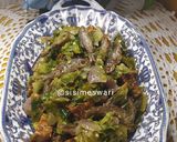Foto langkah ke 5 dari resep Balado hijau ikan bilih campur tempe.