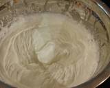 Frozen Strawberry Cream Pie recipe step 5 photo