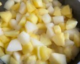 Foto del paso 1 de la receta: Crumble de pera y manzana