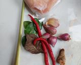 Foto langkah ke 1 dari resep 1. Ayam suwir pedas.