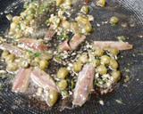 Foto del paso 9 de la receta: Filetes de trucha asalmonada a la pescadora