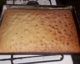 Foto del paso 5 de la receta: Bizcochuelo de vainilla rectángular