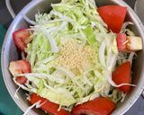 Hình bước làm 2 của món Rau cải bắp xào cà chua
