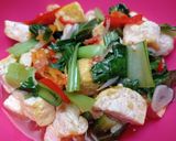 Foto langkah ke 4 dari resep Tahu pakcoy // Tumis tahu pakcoy.