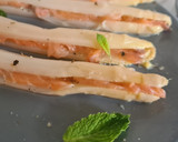 Foto del paso 5 de la receta: Espárragos blancos con salmón ahumado